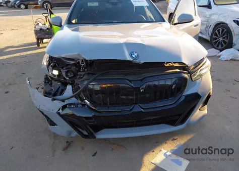 2025 BMW I5 Edrive40 z USA, uszkodzony, nr VIN WBY33FK01SCT62732